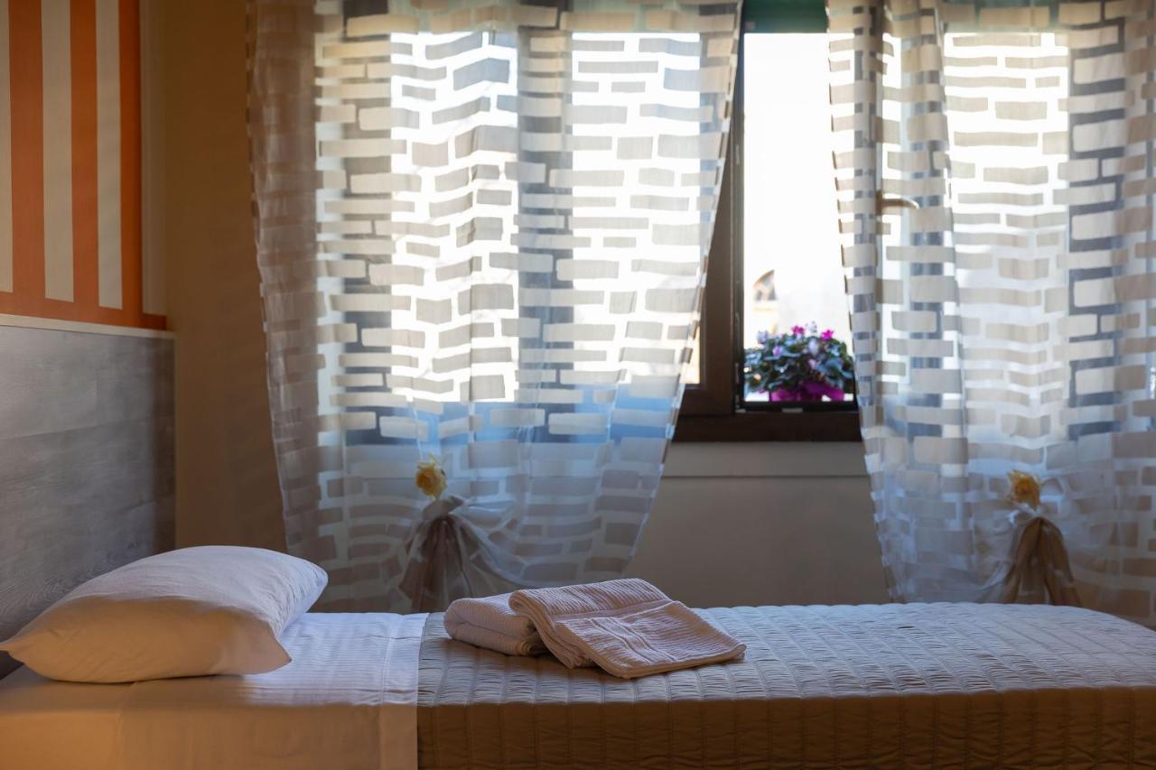 Opera Et Love Guest house